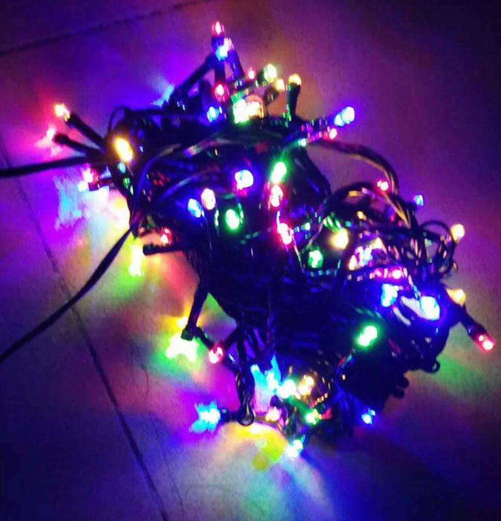 PACHET: INSTALATIE MULTICOLORA, MUZICALA 1X 100 LED + 1X 200 LED