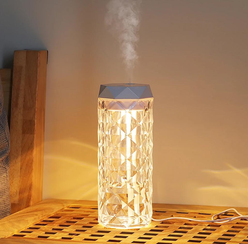LAMPA DECORATIVA CU FUNCTIE DE UMIDIFICATOR