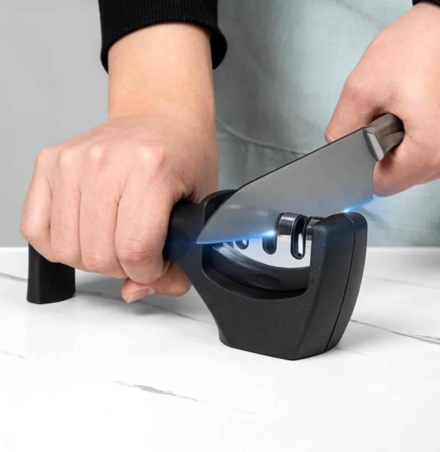 APARAT ASCUTIT CUTITE 3 IN 1